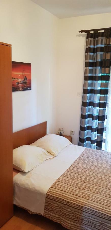 Apartmani Pajalic Krk Town Exterior photo